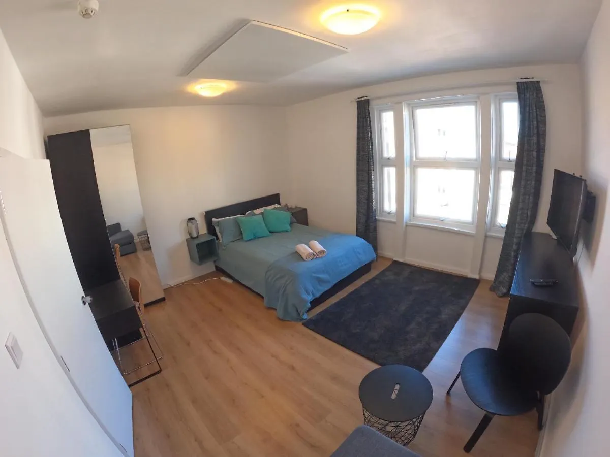 Lovely One Bedroom Flat London